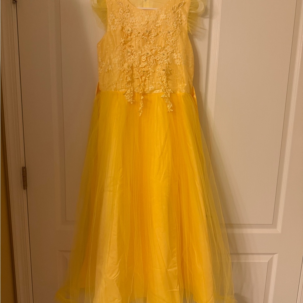 Girls Yellow Tulle Formal Dress with Floral Appliqué
